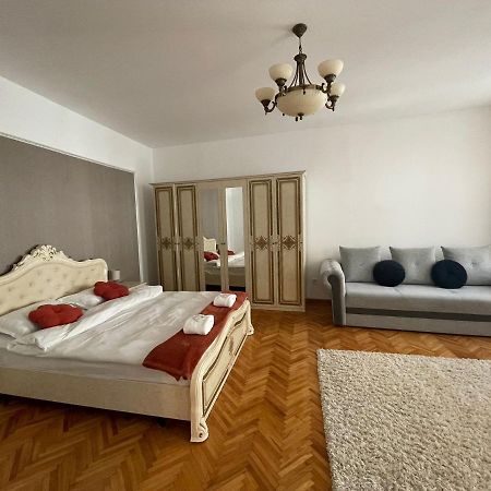 Londof Schei Apartments - Downtown Brasov Bagian luar foto