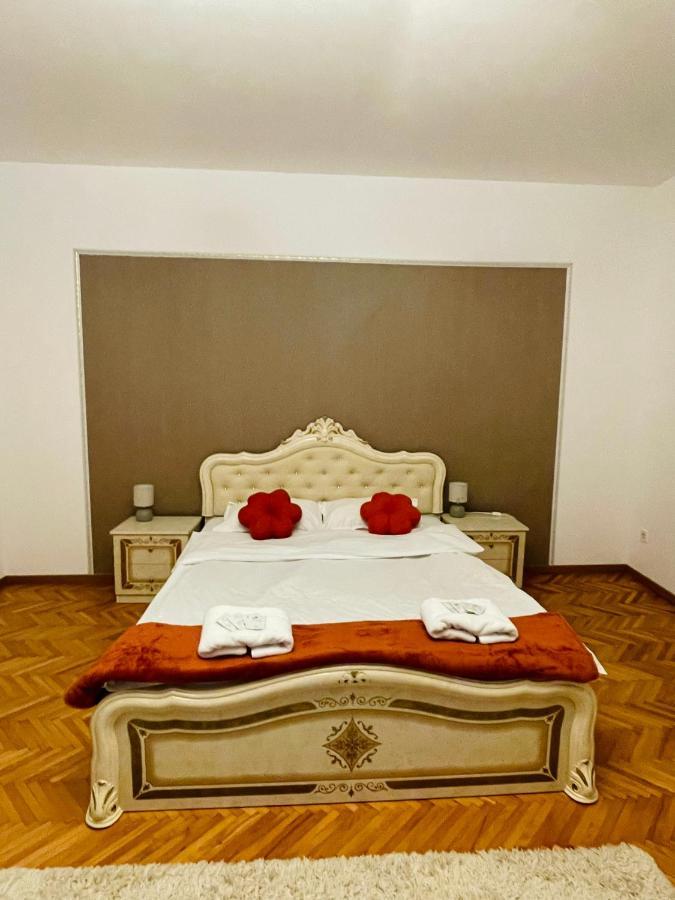 Londof Schei Apartments - Downtown Brasov Bagian luar foto